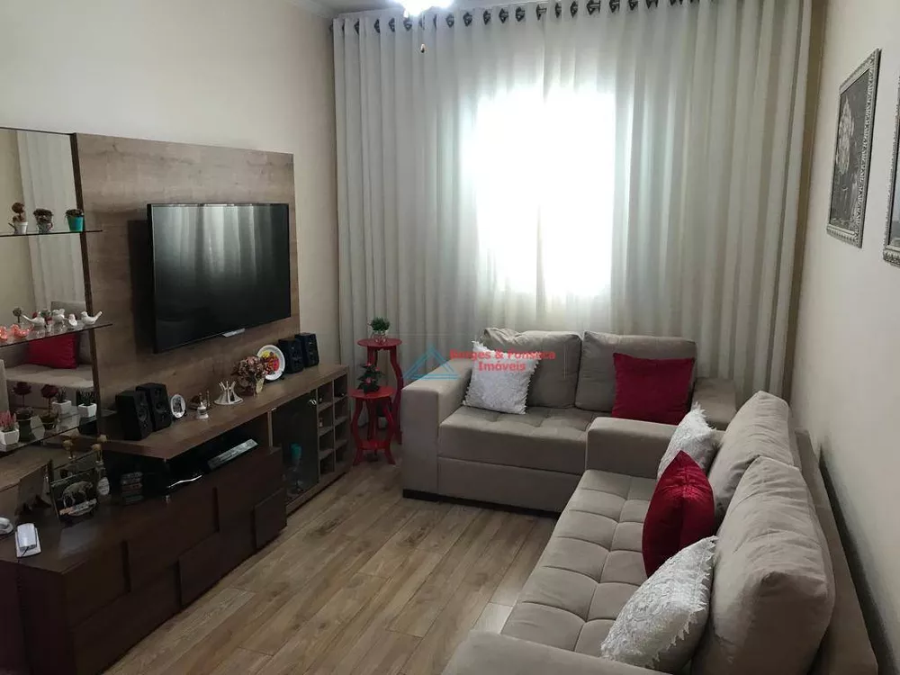 Casa à venda com 3 quartos, 220m² - Foto 7