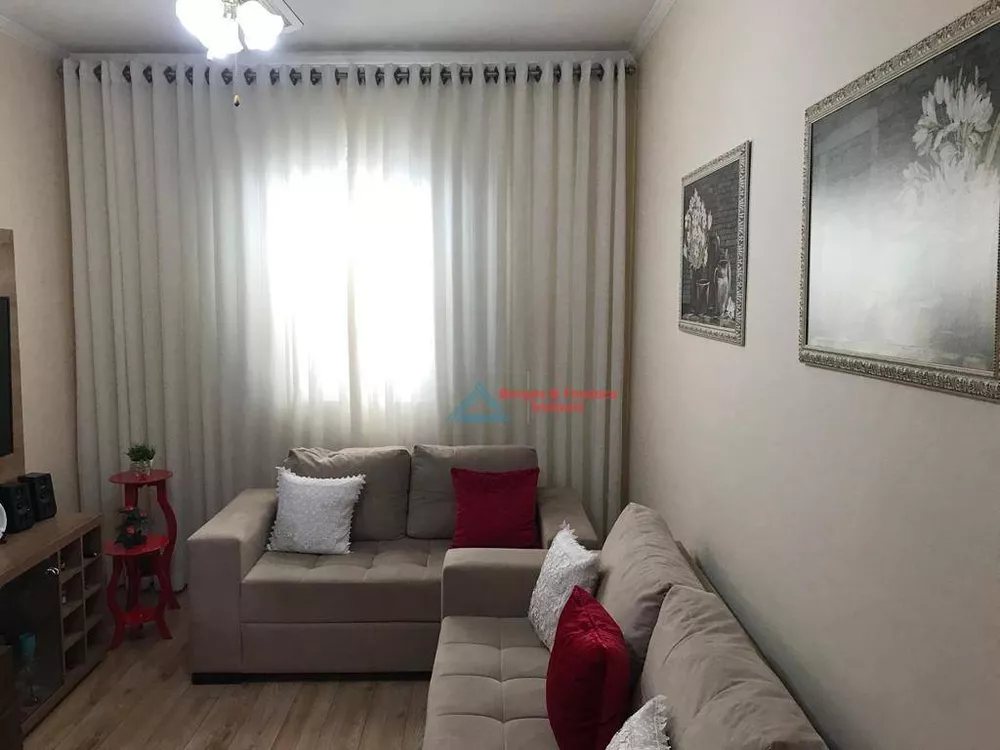 Casa à venda com 3 quartos, 220m² - Foto 8