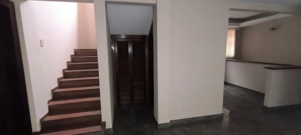 Casa, 5 quartos, 323 m² - Foto 4