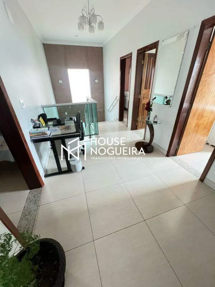 Casa, 4 quartos, 236 m² - Foto 8