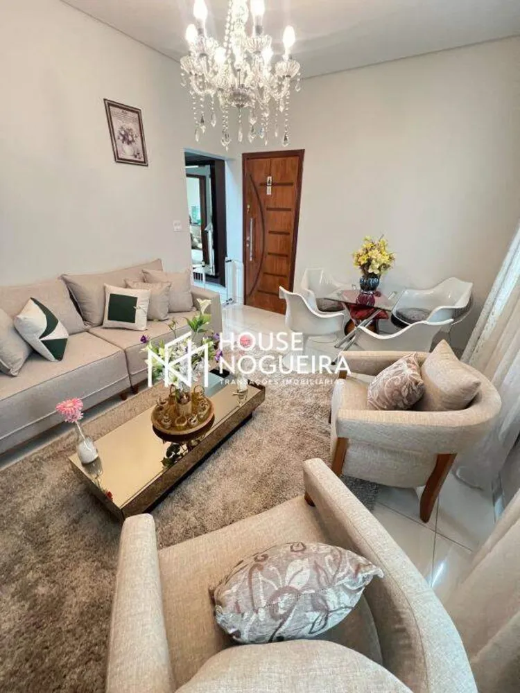 Casa, 4 quartos, 236 m² - Foto 1