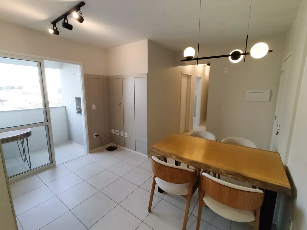 Apartamento à venda com 3 quartos, 64m² - Foto 3