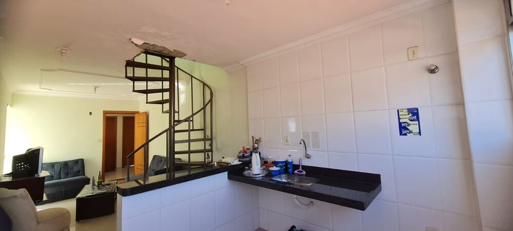 Cobertura para alugar com 2 quartos, 60m² - Foto 4