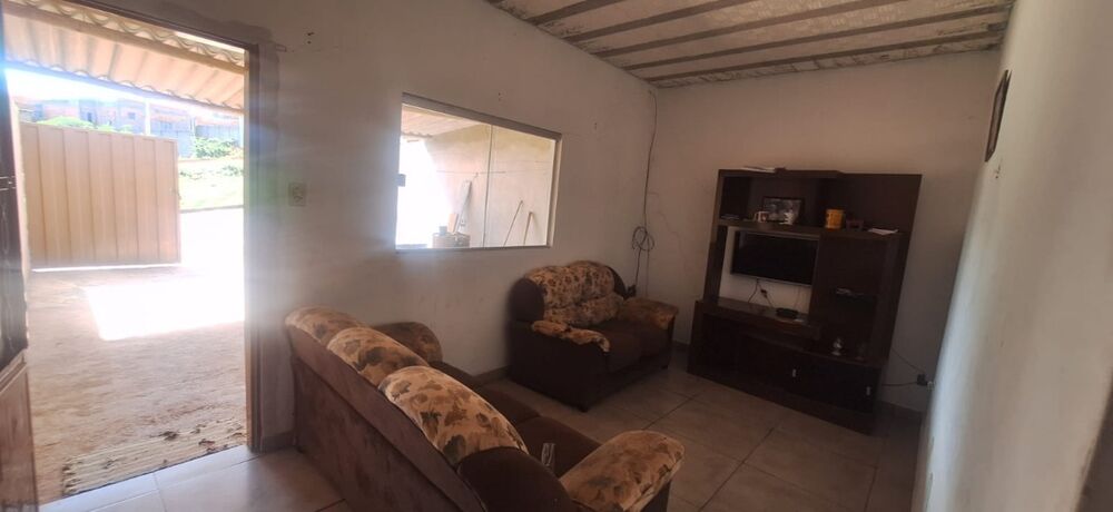 Casa à venda com 2 quartos, 66m² - Foto 5