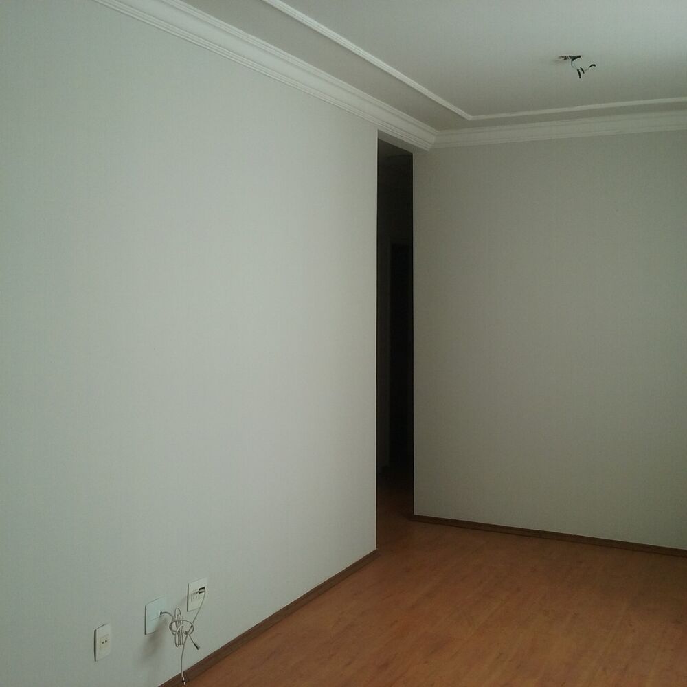 Apartamento à venda com 4 quartos, 75m² - Foto 2