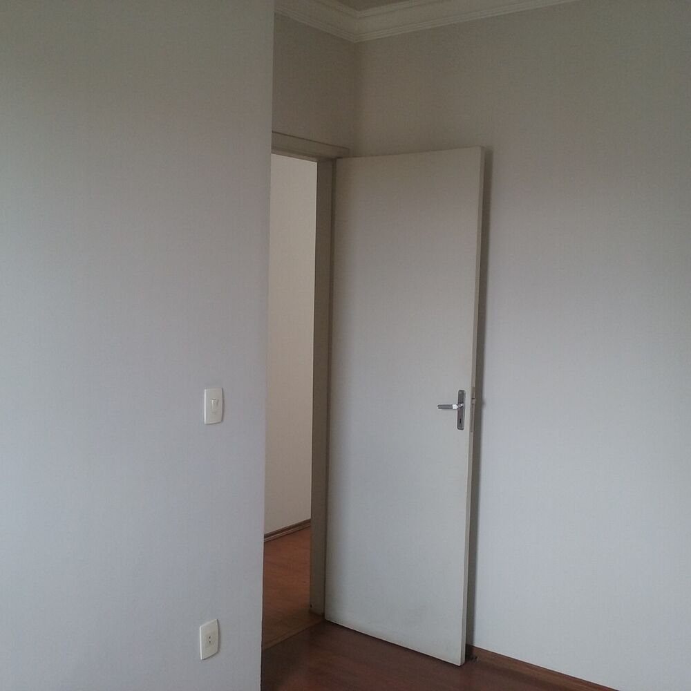 Apartamento à venda com 4 quartos, 75m² - Foto 4