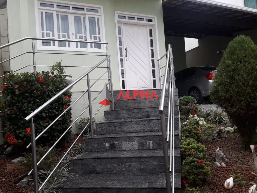 Casa, 3 quartos, 372 m² - Foto 1