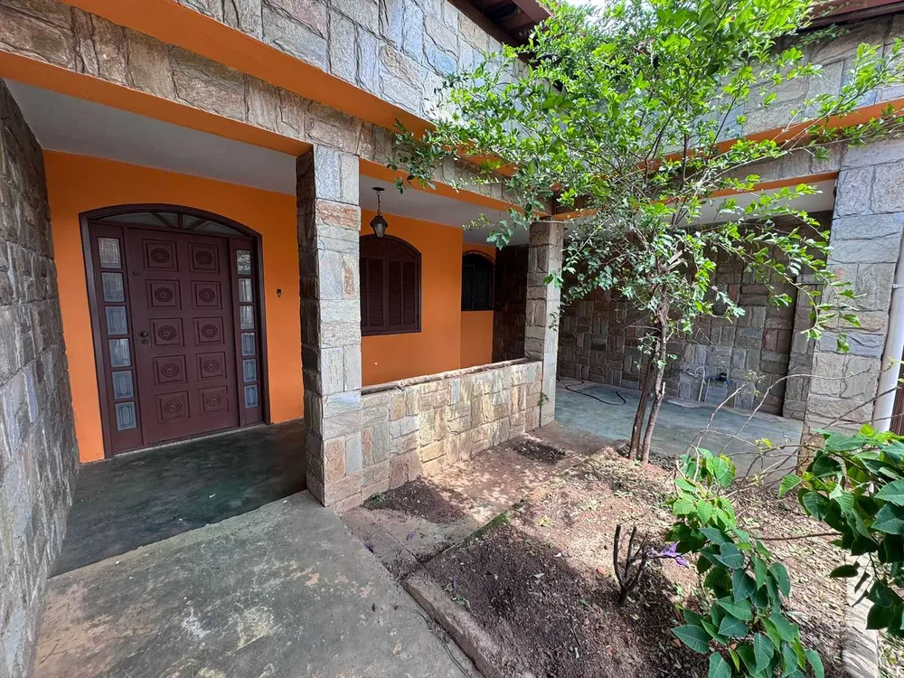 Casa, 3 quartos, 200 m² - Foto 1