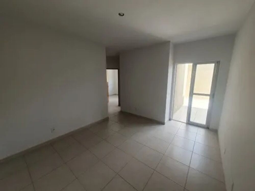 Apartamento à venda com 2 quartos, 70m² - Foto 1