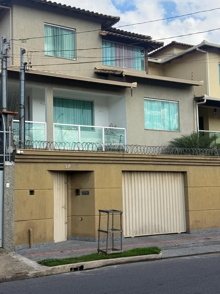 Casa, 3 quartos, 350 m² - Foto 1