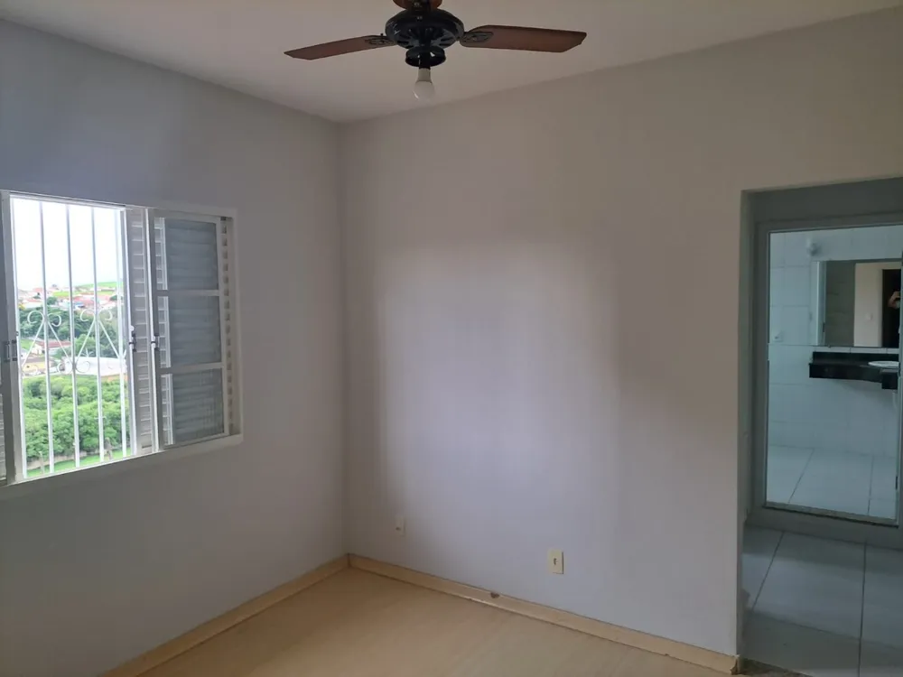 Casa, 5 quartos, 170 m² - Foto 2