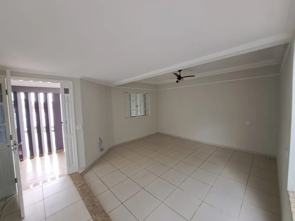 Casa, 5 quartos, 170 m² - Foto 1