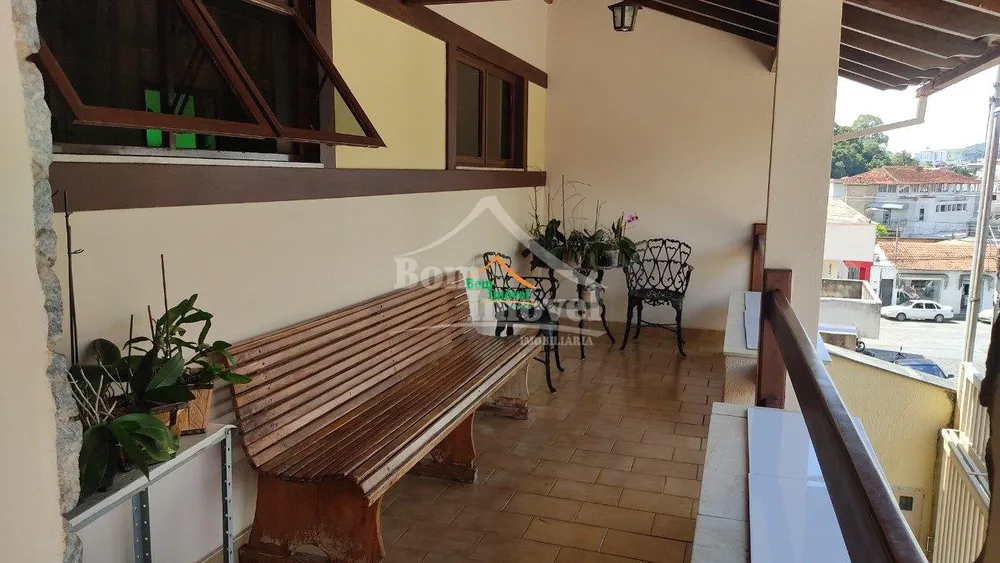 Casa, 3 quartos, 270 m² - Foto 3