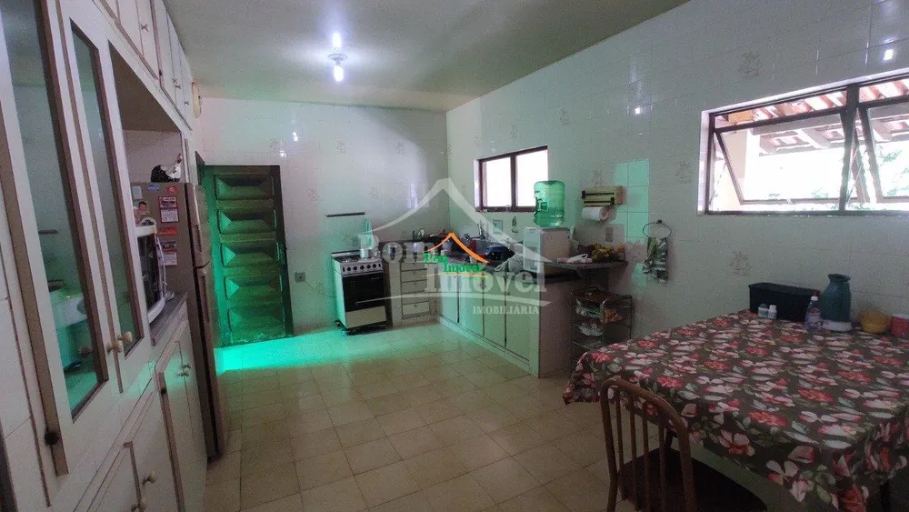 Casa, 3 quartos, 270 m² - Foto 13