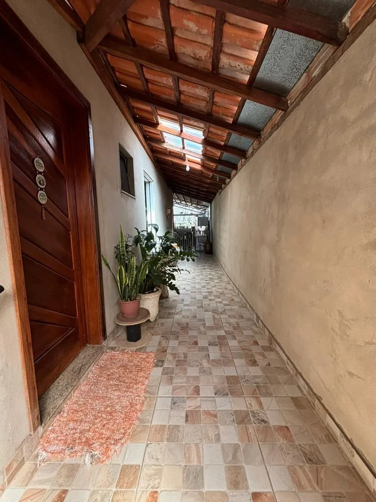 Casa, 3 quartos, 242 m² - Foto 2
