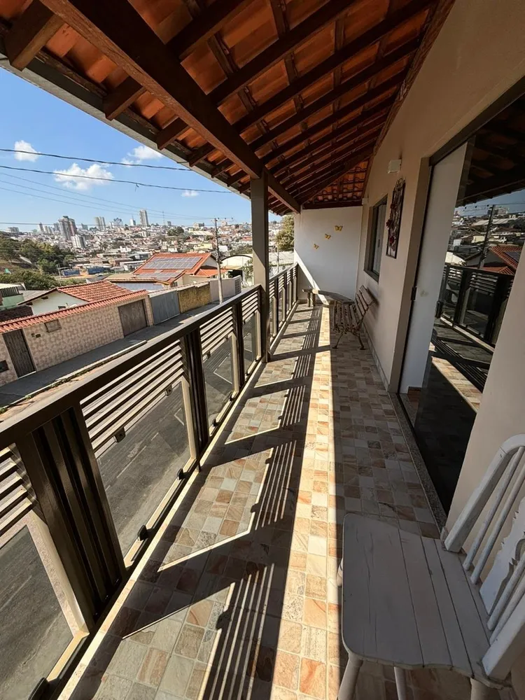 Casa, 3 quartos, 242 m² - Foto 5