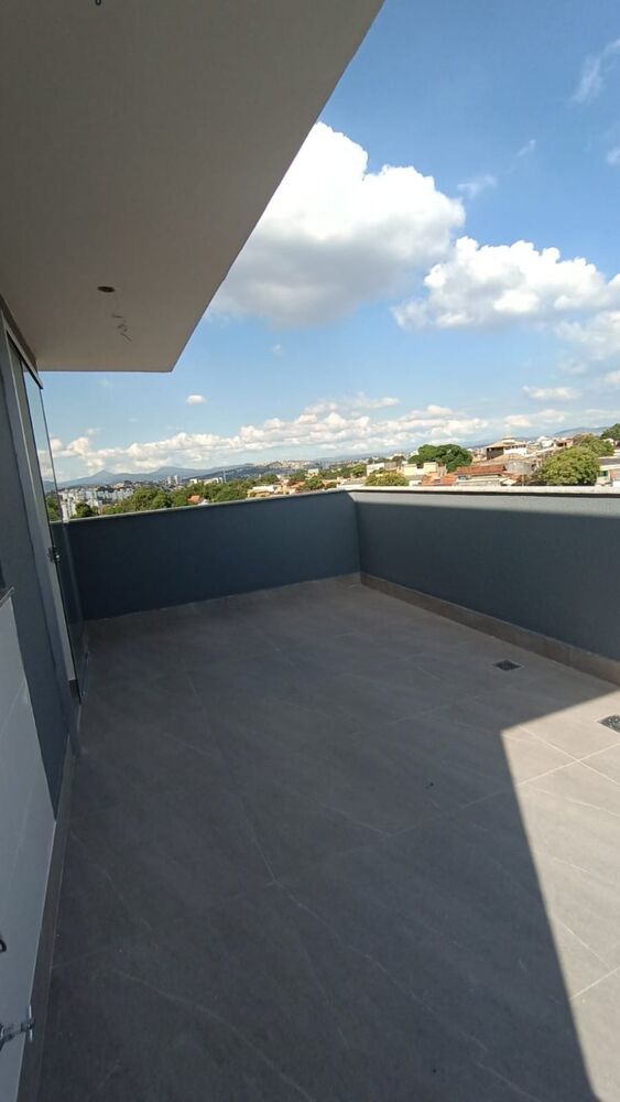 Cobertura à venda com 3 quartos, 50m² - Foto 3