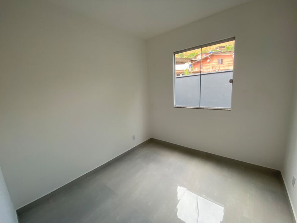 Casa à venda com 3 quartos, 80m² - Foto 3