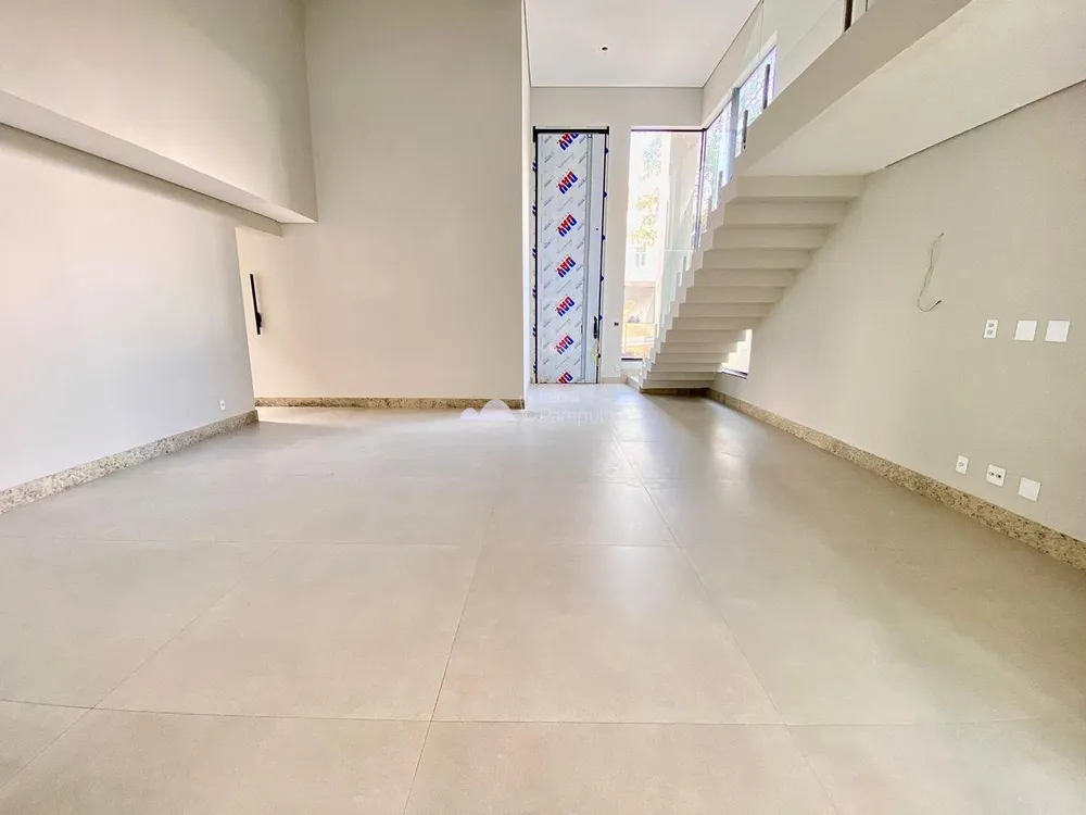 Casa, 4 quartos, 240 m² - Foto 2