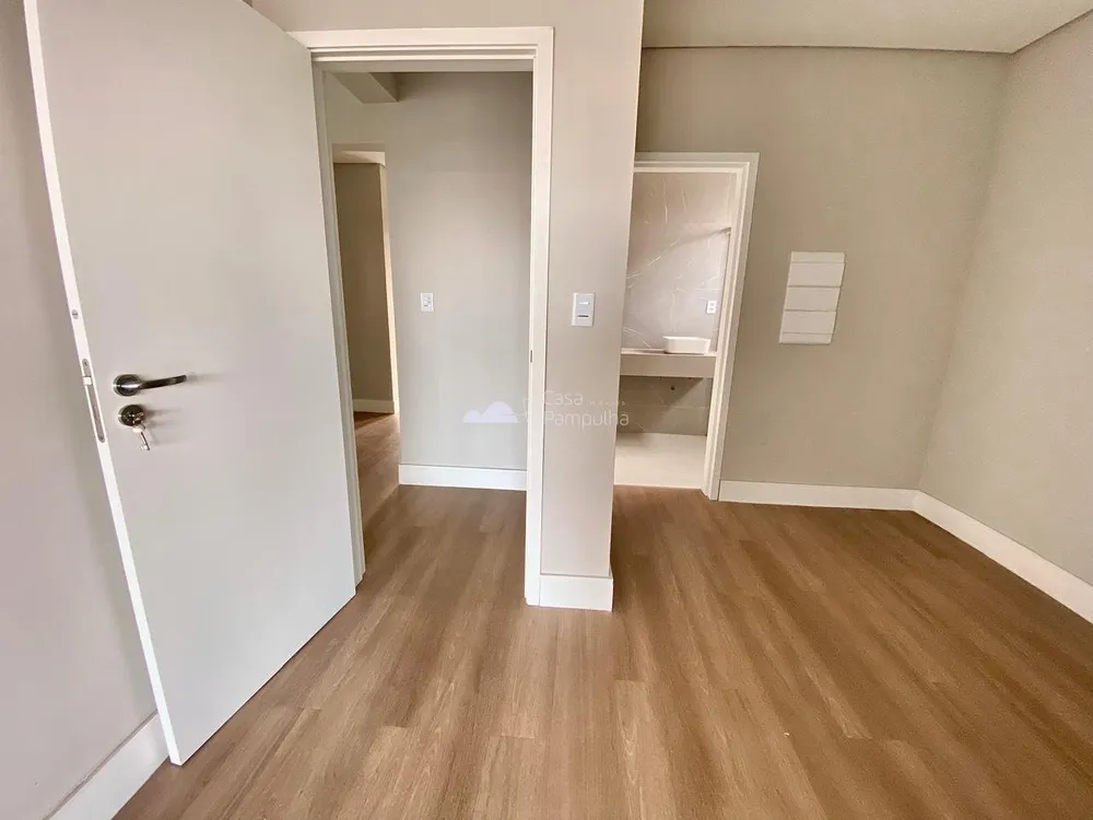 Casa, 4 quartos, 240 m² - Foto 15