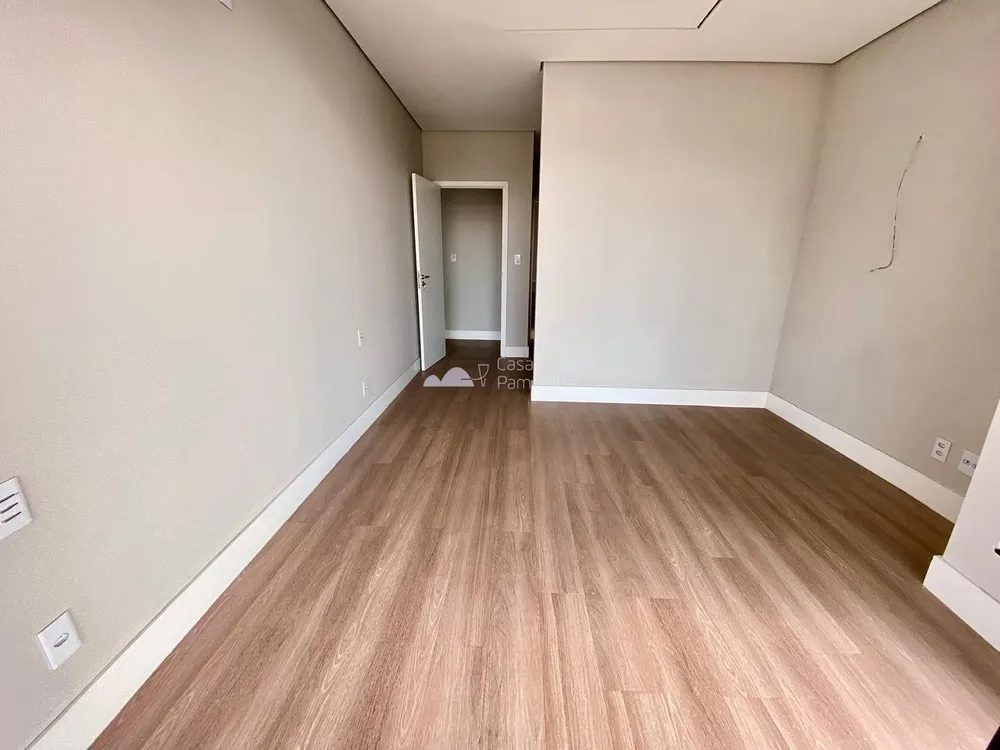 Casa, 4 quartos, 240 m² - Foto 13