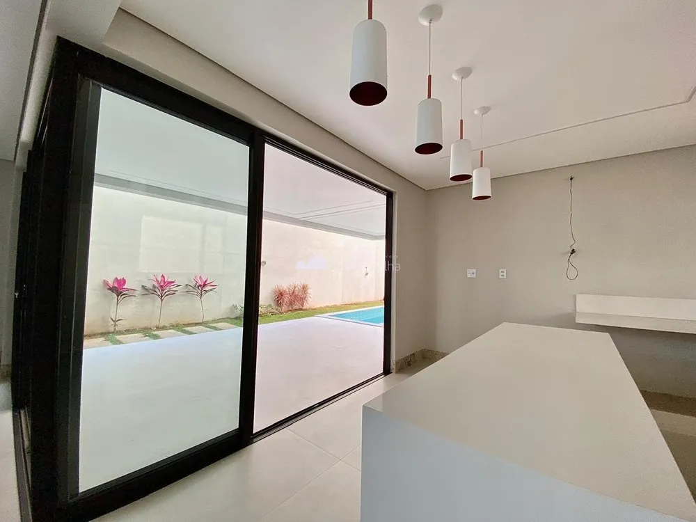 Casa, 4 quartos, 240 m² - Foto 9