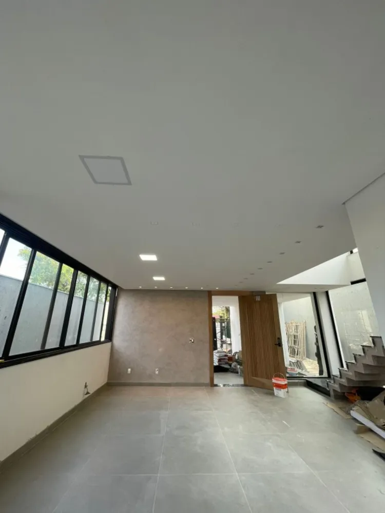 Casa, 4 quartos, 266 m² - Foto 1