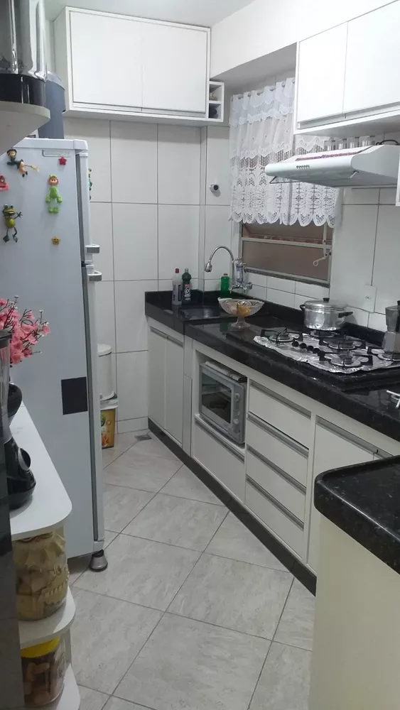 Apartamento à venda com 2 quartos, 47m² - Foto 4