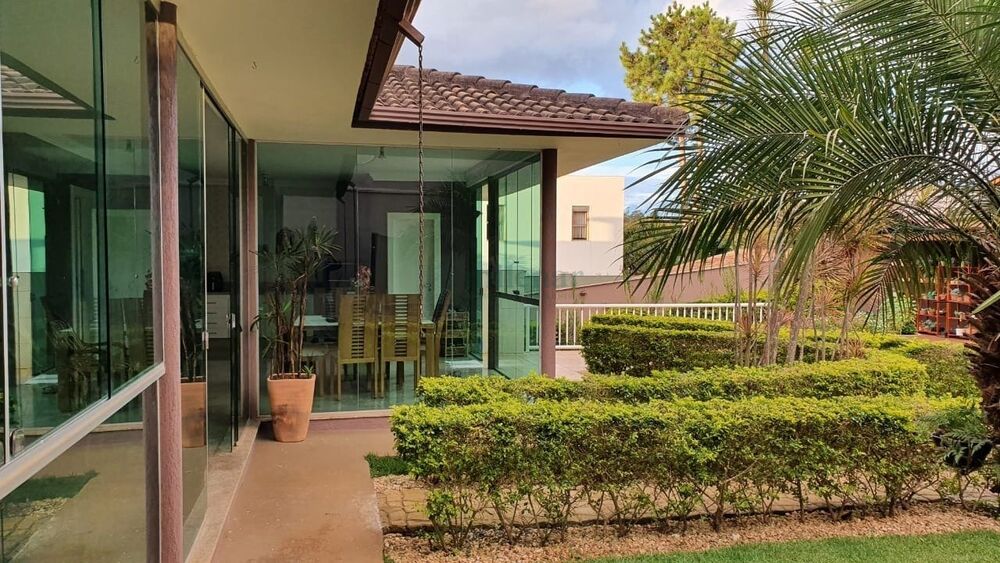 Casa à venda com 4 quartos, 860m² - Foto 2