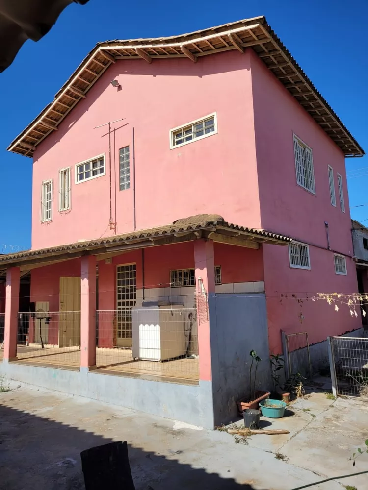 Casa à venda com 3 quartos, 360m² - Foto 14