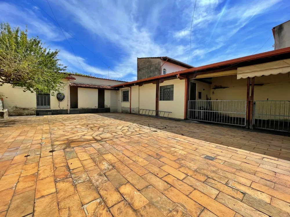 Casa, 3 quartos, 200 m² - Foto 2
