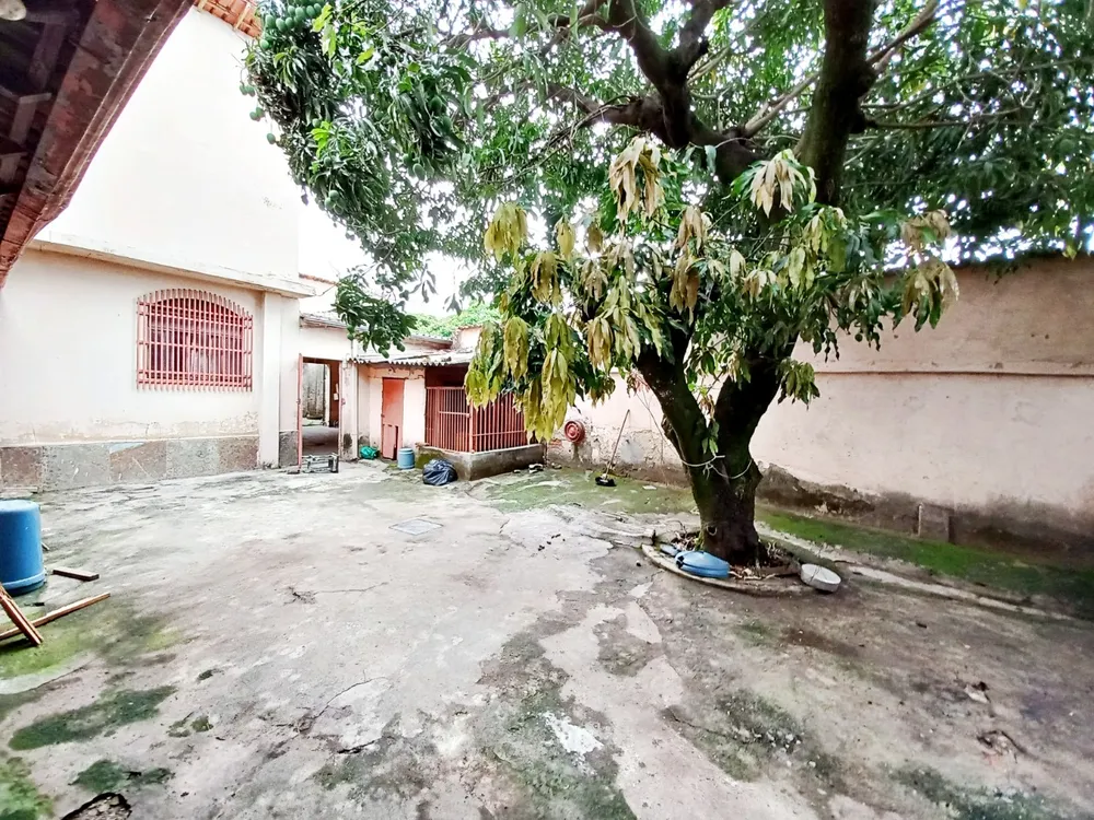 Casa, 5 quartos, 360 m² - Foto 1