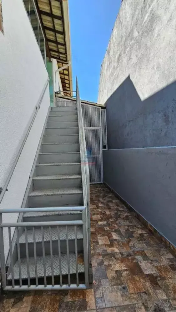 Casa, 4 quartos, 245 m² - Foto 3