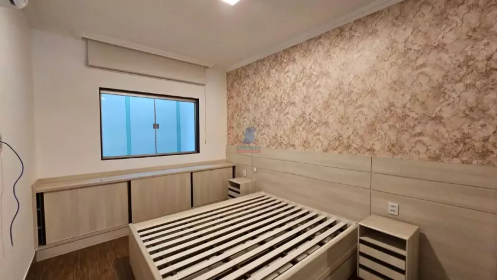 Casa, 4 quartos, 245 m² - Foto 20