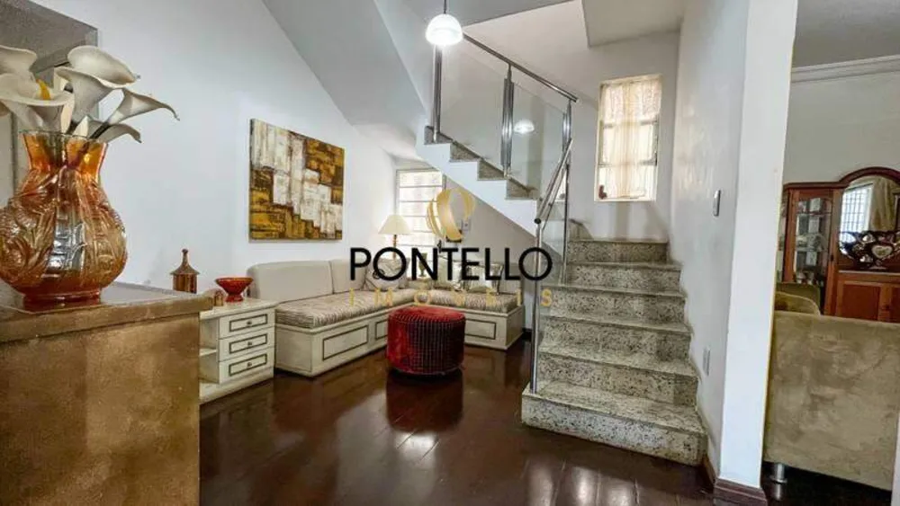 Casa, 4 quartos, 317 m² - Foto 1