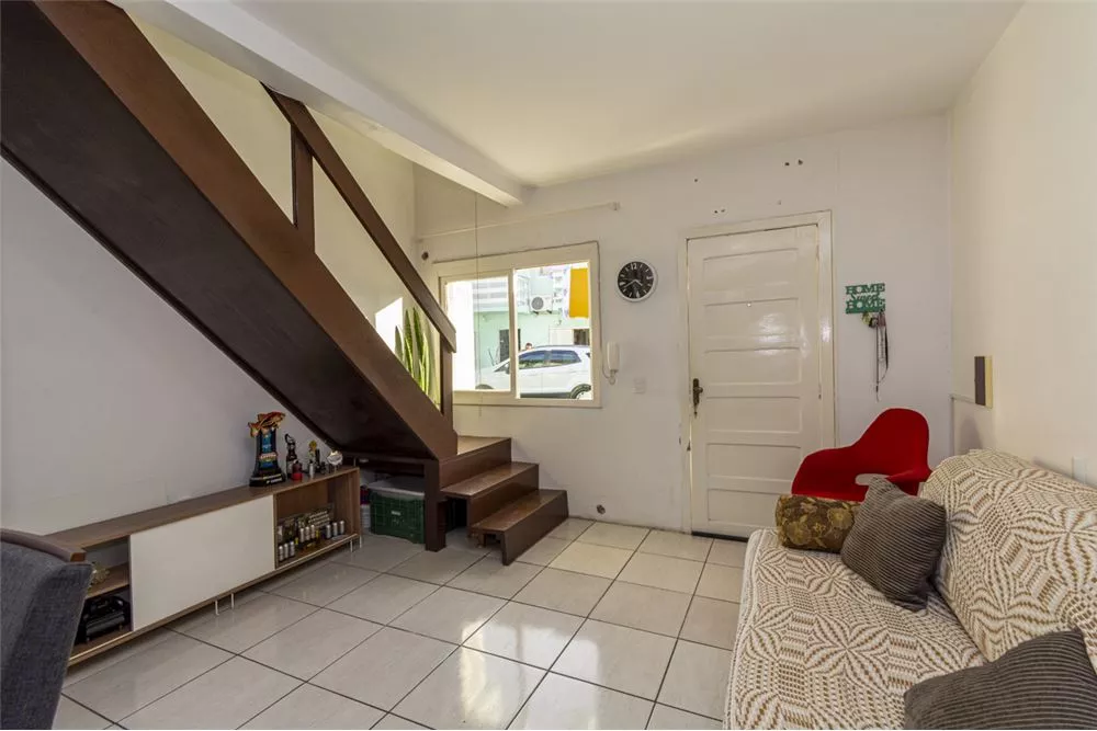 Casa de Condomínio à venda com 2 quartos, 75m² - Foto 2