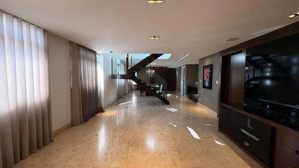 Cobertura, 3 quartos, 251 m² - Foto 2