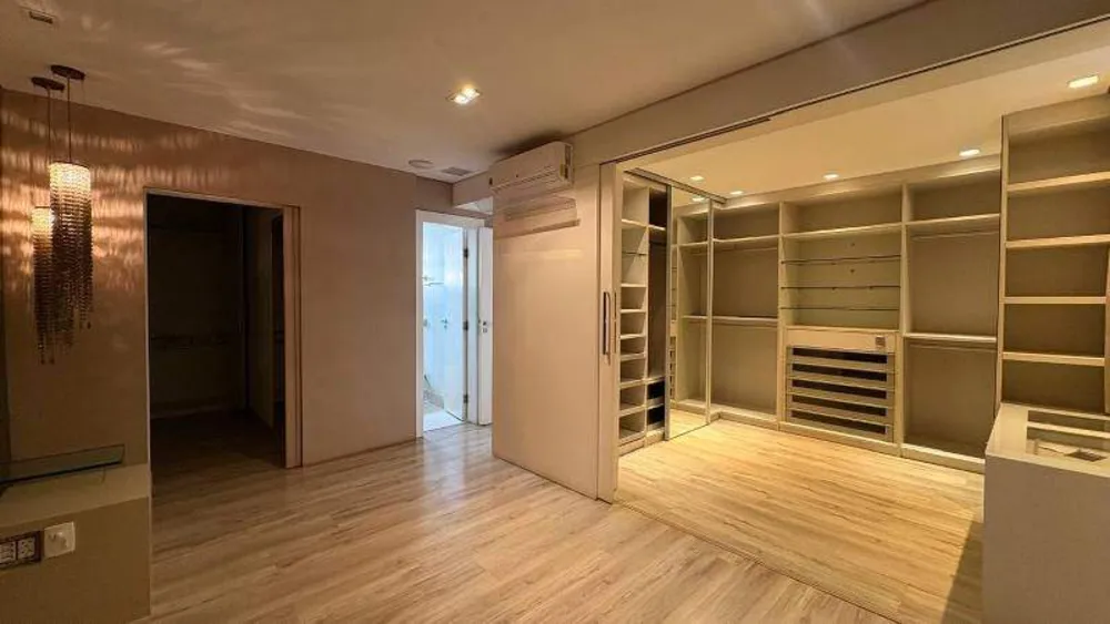 Cobertura, 3 quartos, 251 m² - Foto 11