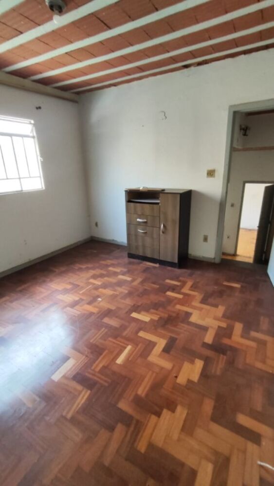 Casa à venda com 3 quartos, 228m² - Foto 15