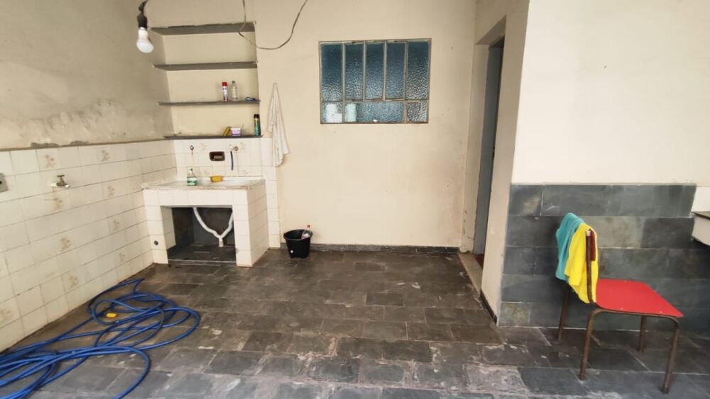 Casa à venda com 3 quartos, 228m² - Foto 10