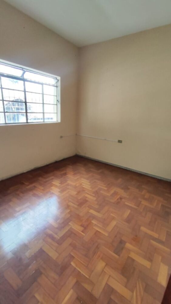 Casa à venda com 3 quartos, 228m² - Foto 8