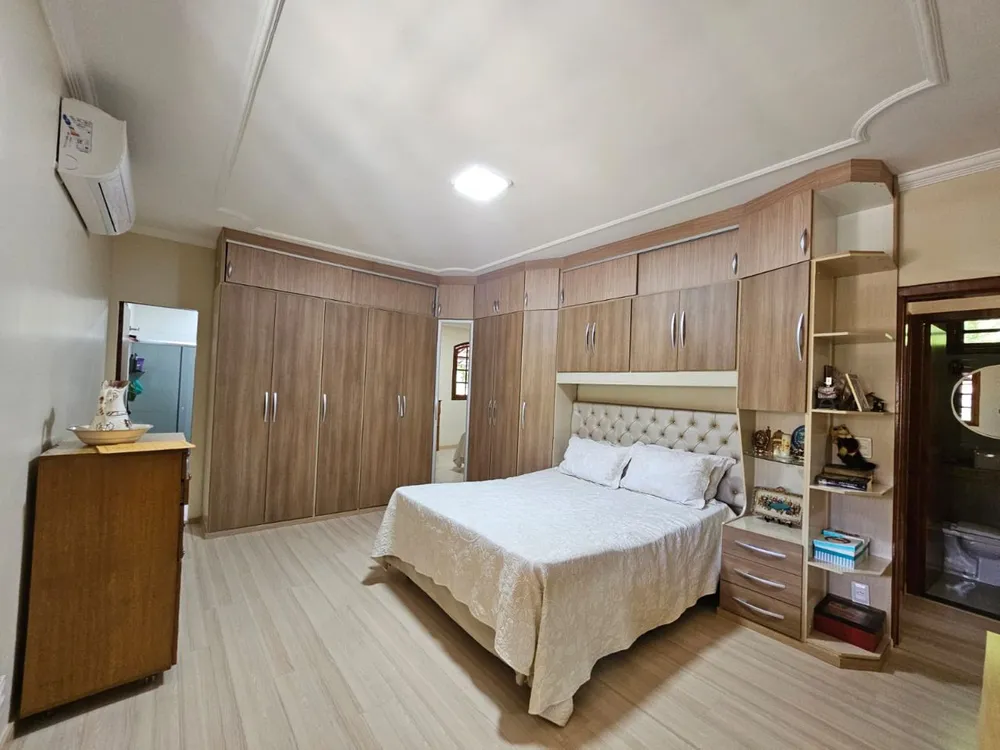 Casa, 4 quartos, 340 m² - Foto 2