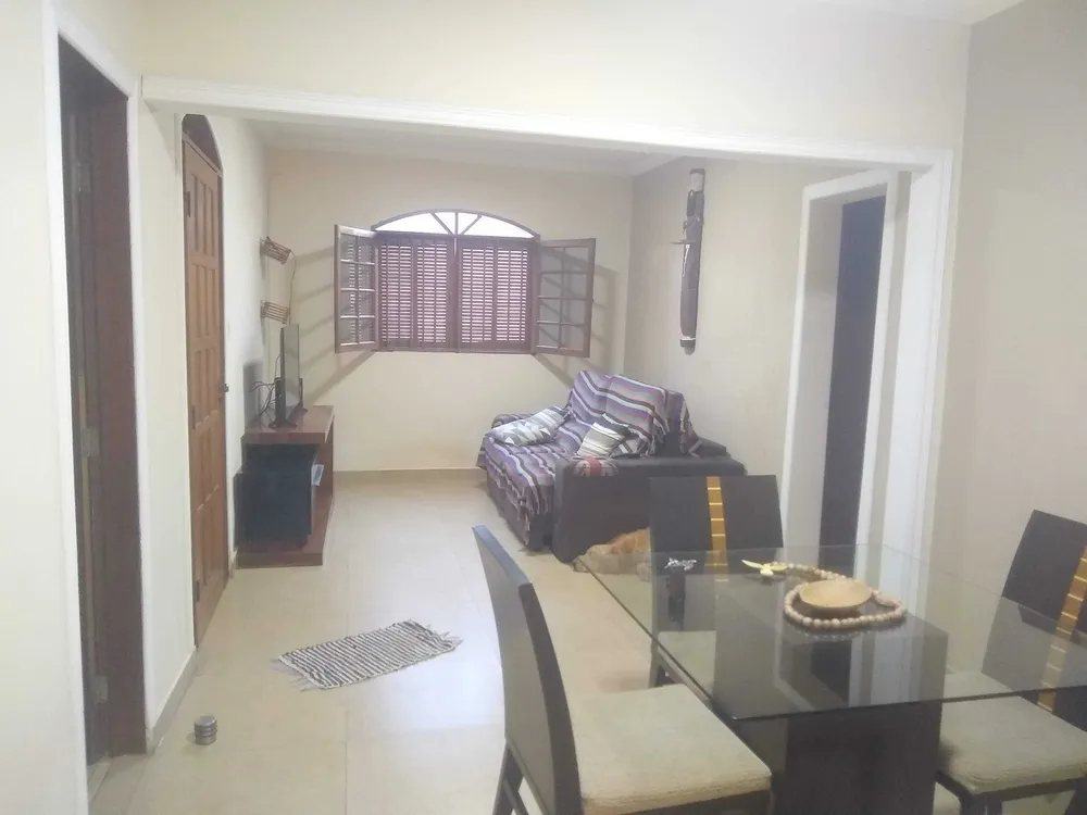 Casa, 4 quartos, 430 m² - Foto 1