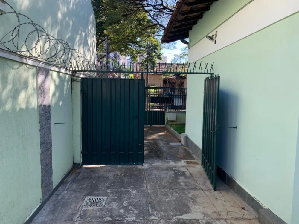Casa, 4 quartos, 330 m² - Foto 2