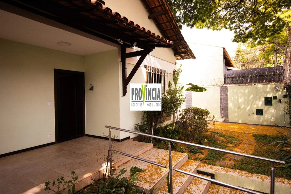 Casa, 4 quartos, 330 m² - Foto 1