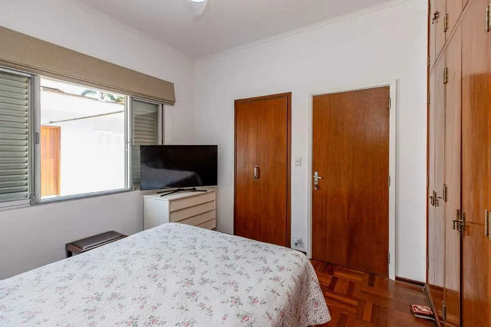 Casa, 3 quartos, 305 m² - Foto 1