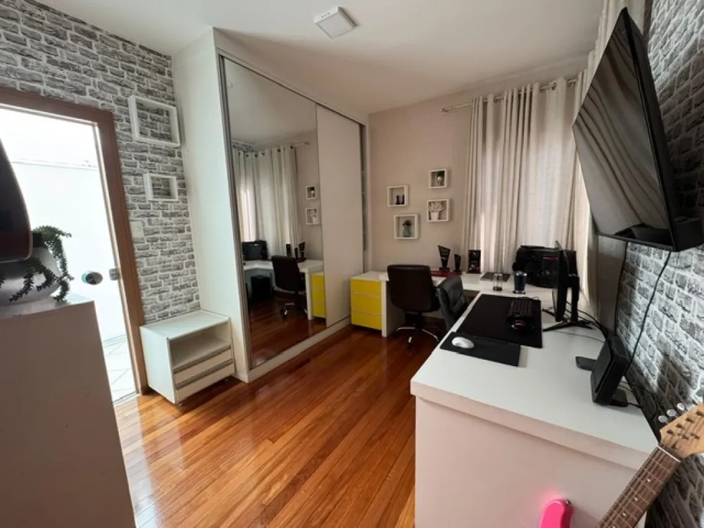 Casa, 3 quartos, 245 m² - Foto 10