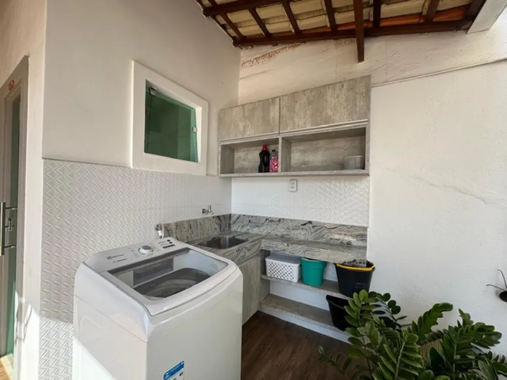 Casa, 3 quartos, 245 m² - Foto 8