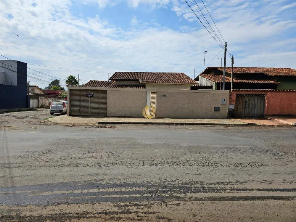 Casa, 3 quartos, 159 m² - Foto 1