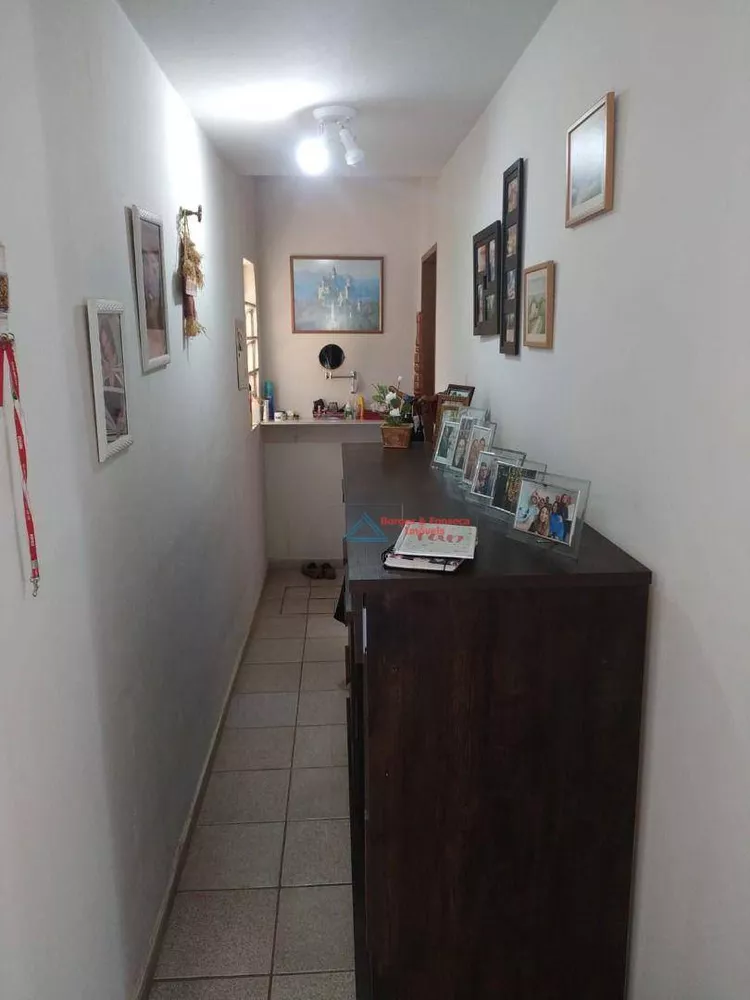 Casa à venda com 3 quartos, 391m² - Foto 12